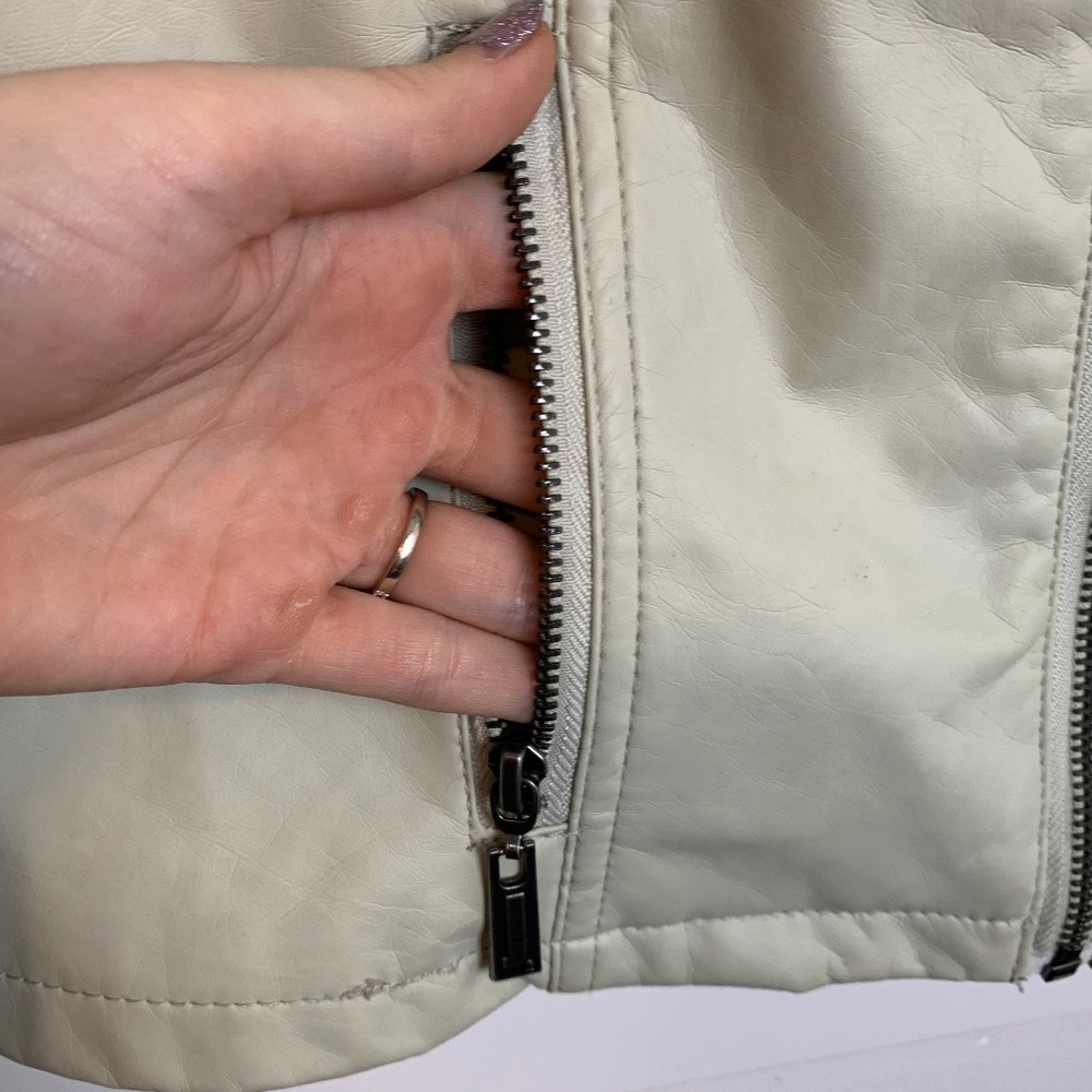 j2 Jou Jou Cream Faux Vegan Leather Jacket - Picture 5 of 9